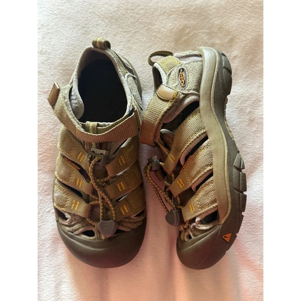 Keen Kids Newport H2 Waterproof Sandals Olive Tan Size 1 US 13 UK 32/33 EU